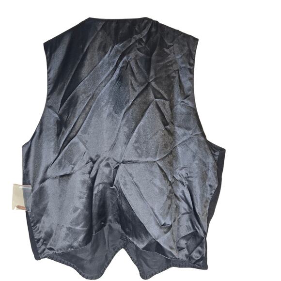 NWT Roo Crossing II 2X Black Mixed-Media Leather Vest [0228] - Picture 3 of 7